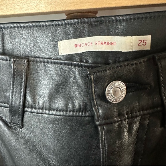 Levi's Jeans Black Ribcage Premium Straight Faux Leather Ankle Pants Size 25 - Picture 9 of 10